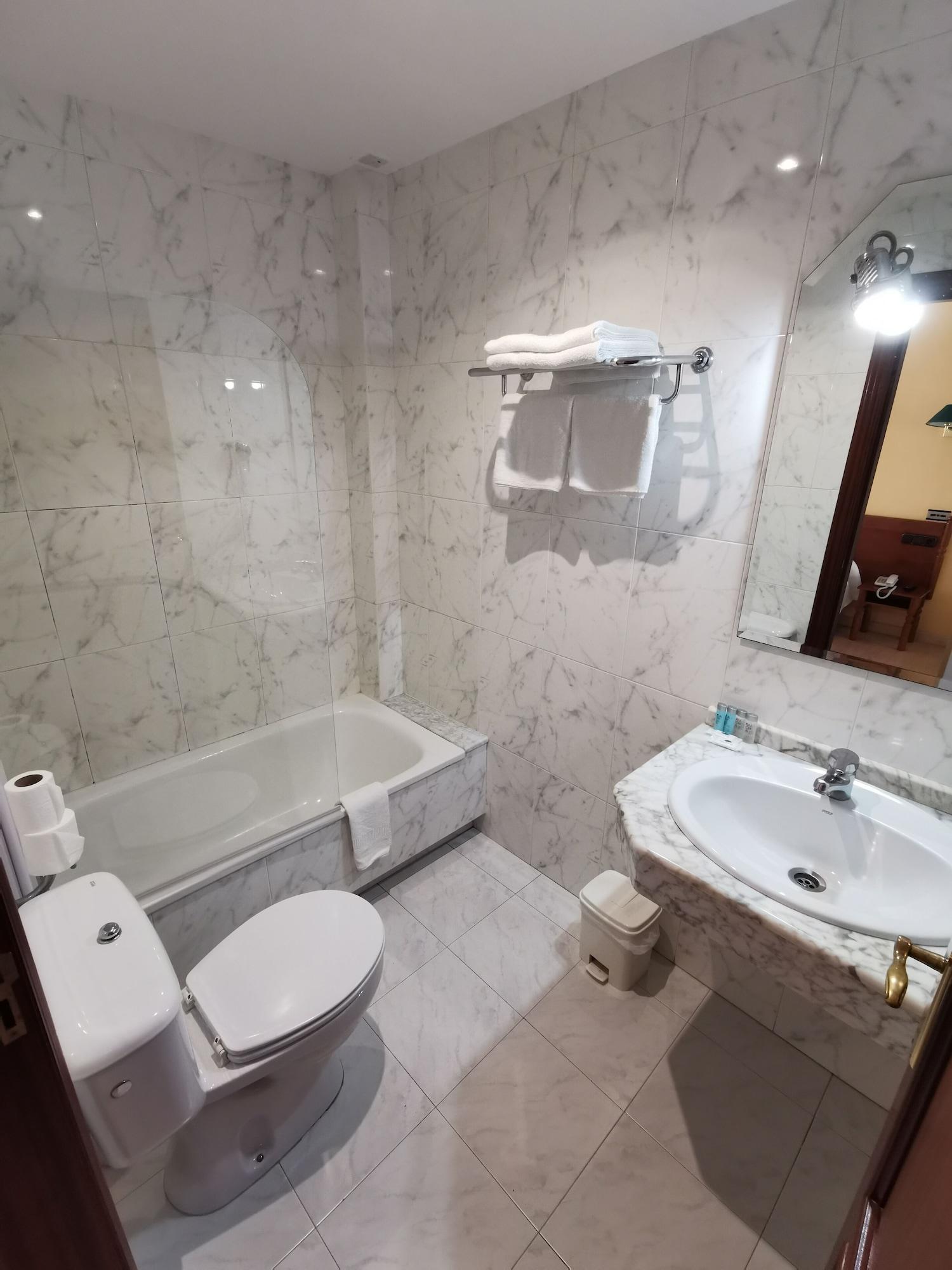 Hotel San Jacobo 산티아고데콤포스텔라 외부 사진