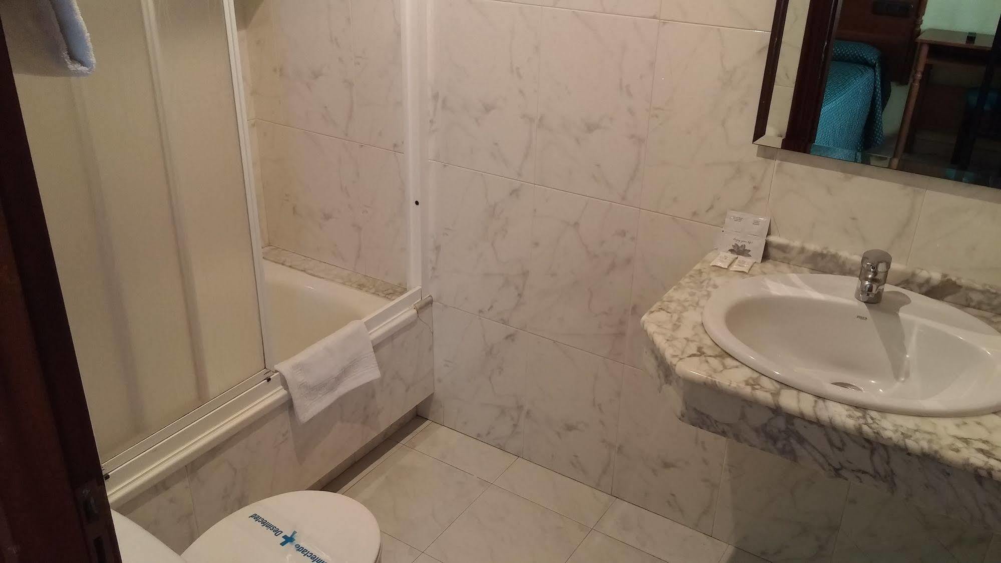 Hotel San Jacobo 산티아고데콤포스텔라 외부 사진
